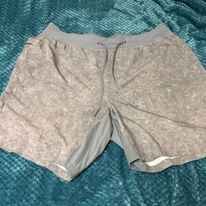 lululemon athletica Men's Athletic Shorts in Light Gray